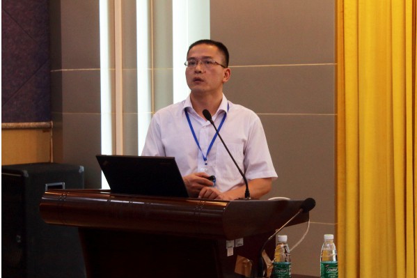 冉永平教授探讨外语科研的学科视野与选题挖掘