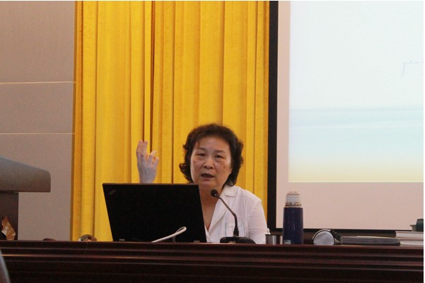 中大教授夏纪梅：在教学反思、创新与研究中求发展